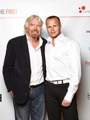 Geheimnisse, Erfahrungen, Tests und Bewertung = Gunnar Kessler = Vom Obdachlosen zum Millionär + 4 Boliden 101 Gunnar Kessler mit Richard Branson